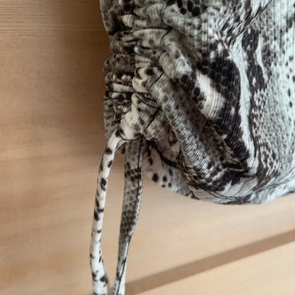 Snakeskin Pattern Top - Picture 2 of 4